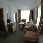 Filland Hotel *