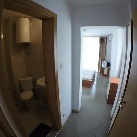 Filland Hotel *