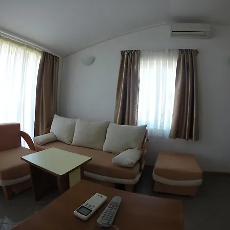 Filland Hotel *