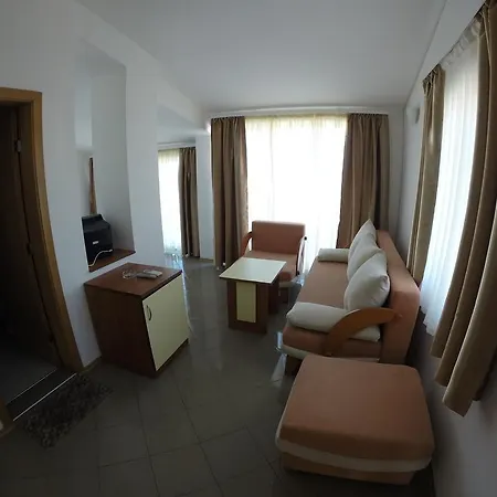Filland Hotel *